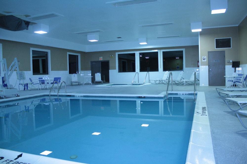 ホテル Baymont By Wyndham Milesburg エクステリア 写真
